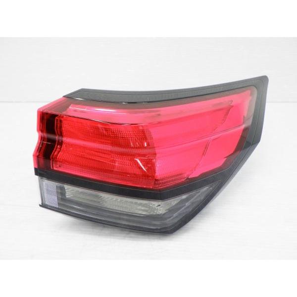 E13 ノート　右　テールライト セット ICHIKOH D270/D268 ノート T84361 E13 前期 右テールランプ ICHIKOH D268 S NISSAN NOTE