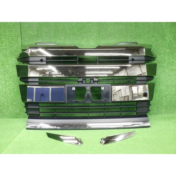 NOAH 169926 ノア 90系 S-Z/S-G ラジエータグリル ZWR90W/ZWR95W
