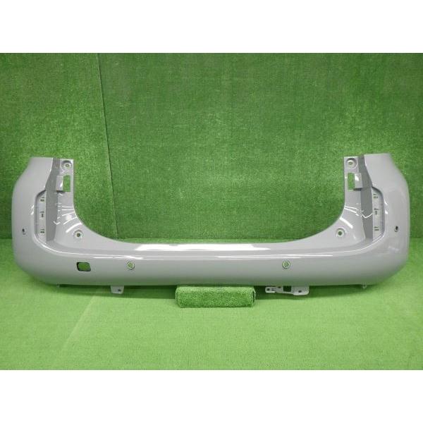 シエンタ(車) 62213 【未使用品】シエンタ 10系 リヤバンパー MXPC10G