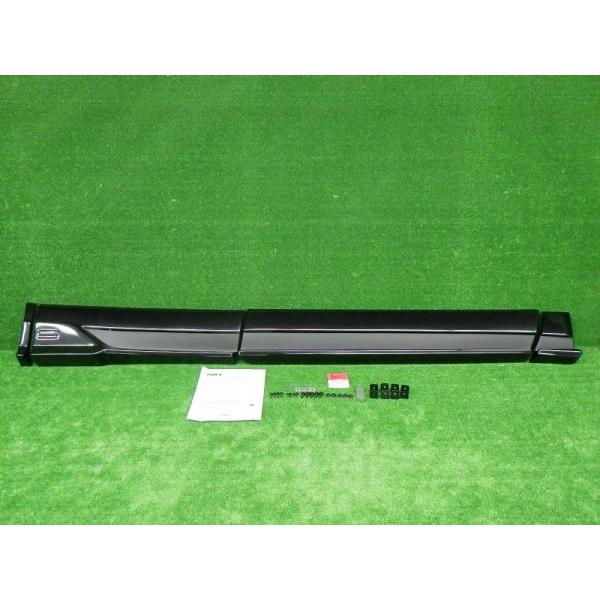 ハリアー 80711 【未使用美品】トムス 80系 サイドステップ 右側 