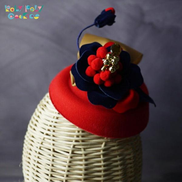 空き状況は「すべて見る」を押してチェック！鈴とお花のついた可愛いミニハットです。お花の中央に鈴がついているので、動くとチリチリ小さな鈴の音がします。洋装にも和装にもどちらでも似合うデザインです。ハットの内側2ヶ所にクリップがついています。軽...