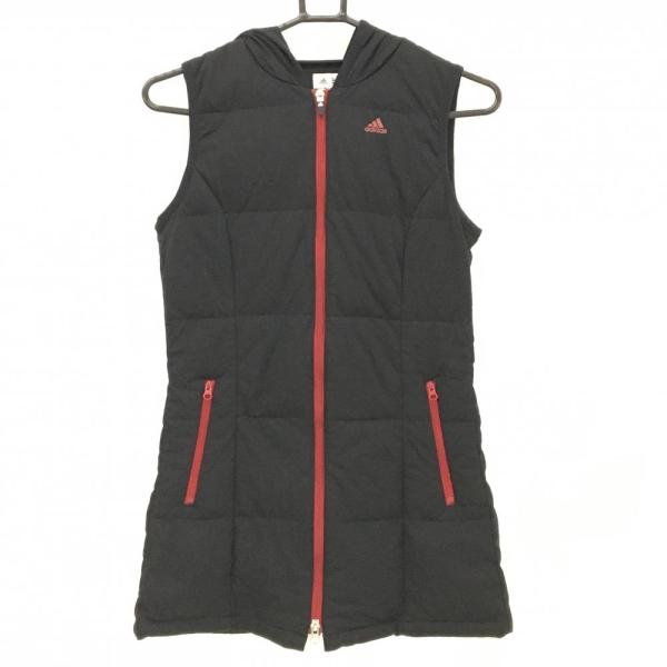adidas（アディダス） ロングダウンベスト 黒×レッド フード付