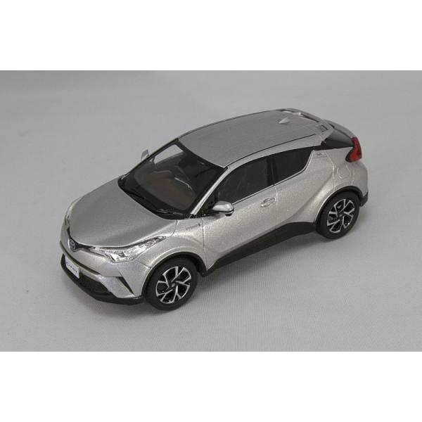 トヨタ特注 1/30 新型 トヨタ C-HR メタルストリームメタリック カラー