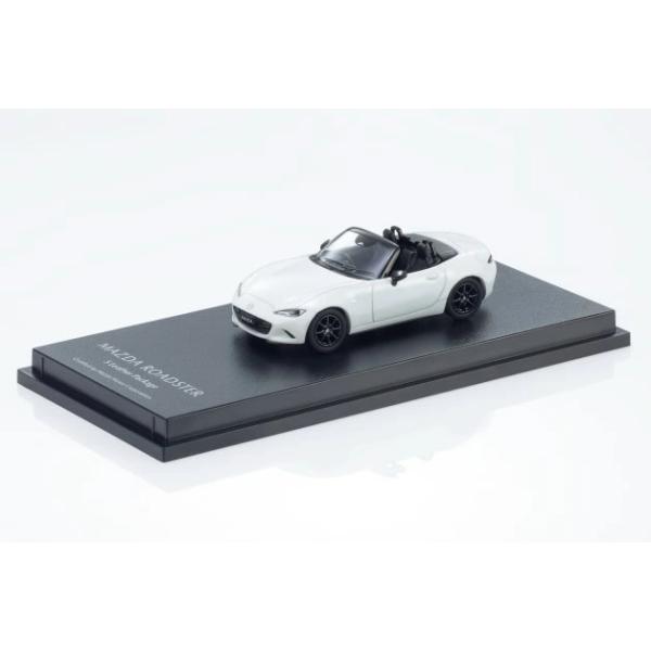 マツダ特注 1/64 ND マツダ ロードスター S レザー PKG 2024