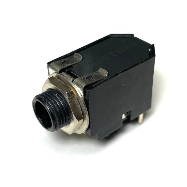 SWITCHCRAFT製のステレオ（TRS）フォンジャック基板取り付け用