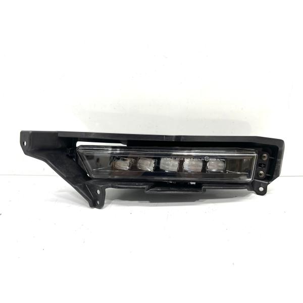 用品 専用1 ヴェゼル中古左フォグランプ71195-3M0-000 ヴェゼル中古左