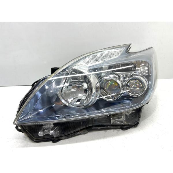 トヨタ プリウス ヘッドライト 前期ZVW30 ☆研磨・美品☆ トヨタ プリウス ZVW30 前期 純正 左 LED ヘッド