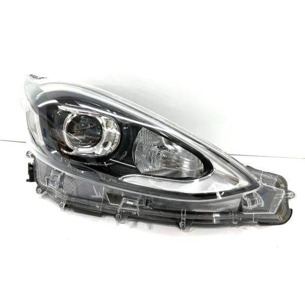 ☆良品☆ トヨタ アクア NHP10 後期 純正 右 LED ヘッドライト KOITO52