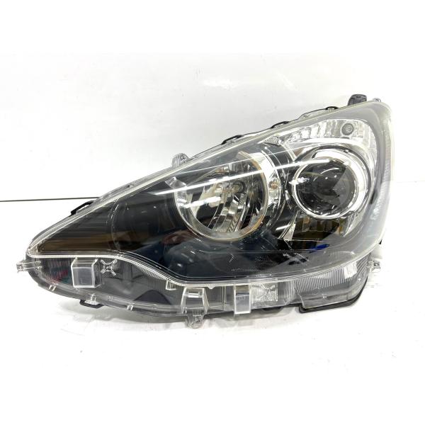 トヨタ アクア NHP10 後期 左側 LEDヘッドライト 34-2473☆美品☆後期 LED NHP10 アクア☆左ヘッドライト KOITO