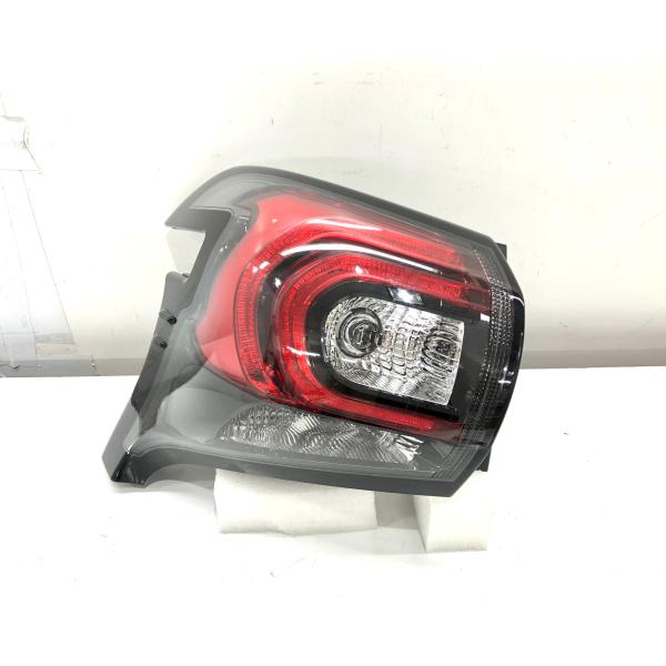 トヨタシエンタ NSP170G 後期 左テール KOITO 52-319刻印3 repart_60a-98