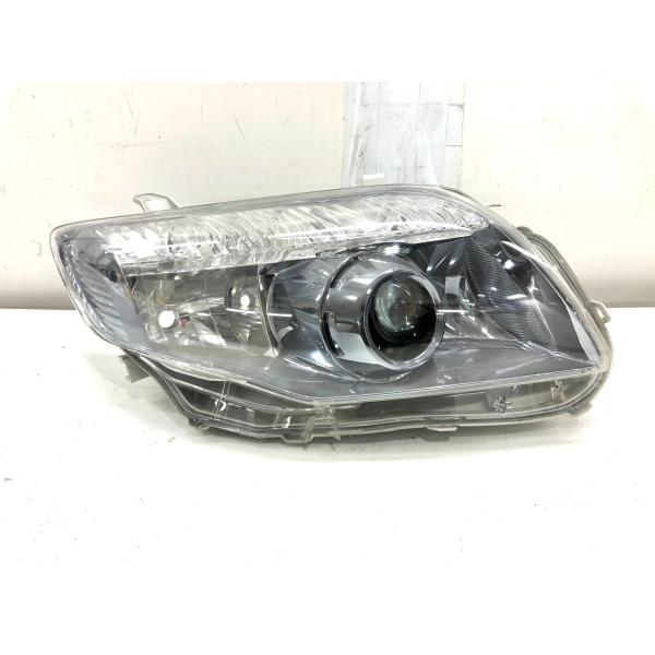 トヨタ カローラ フィールダー ZRE142 純正 ヘッドランプ 右 HID
