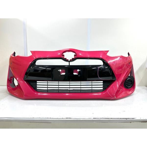 アクア NHP10 中期 純正フロントバンパー ピンク 52119−52A10 （B62