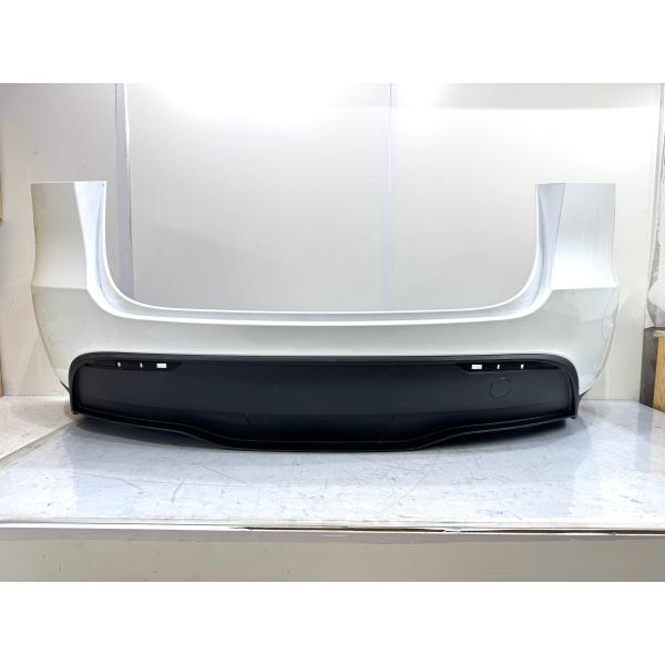 テスラ/モデルY 純正リアバンパー パール 15401-120-01 （B98-40