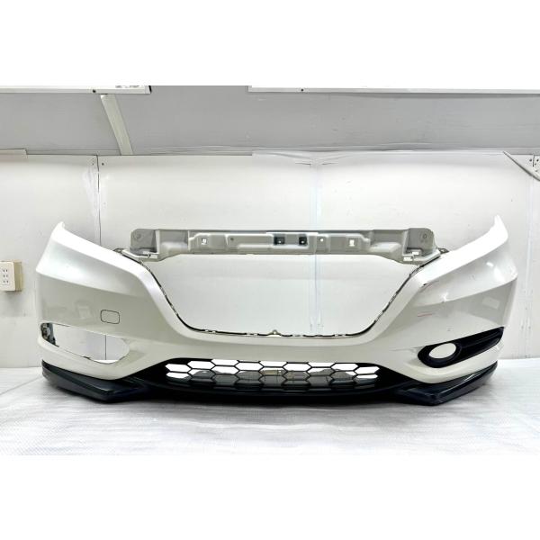 ホンダ ヴェゼル RU1/2/3/4 前期 純正 フロントバンパー 71101-T7A