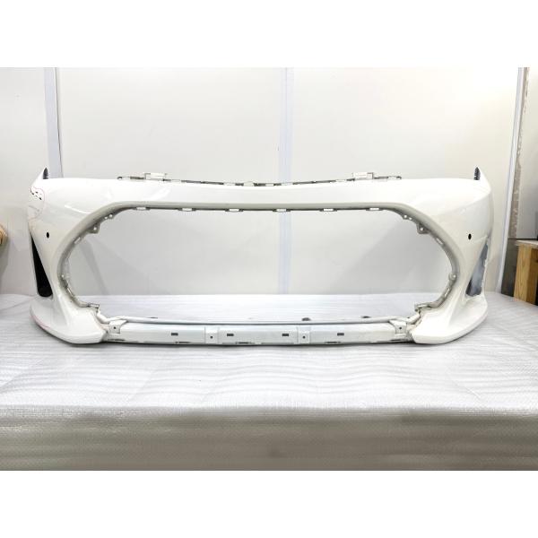 カローラ NZE161/NKE165 後期 純正フロントバンパー 白ソリッド 52119