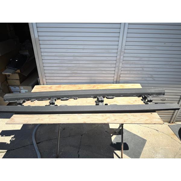 Jeep/ジープラングラー JTグラディエーター 純正ロックレール左右