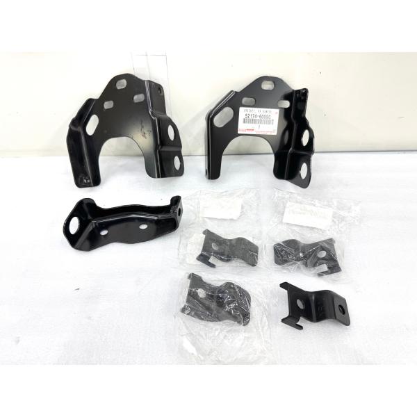 未使用/中古】ランドクルーザー70 GDJ76W 純正リアバンパーブラケット