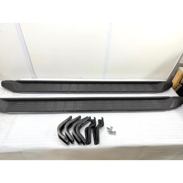 トライトン LC2T 純正サイドステップ左右 （H2-73YK） : Reパーツ