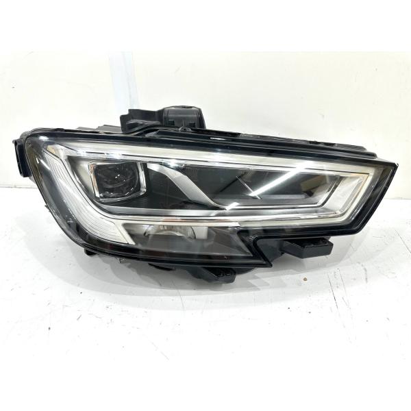 アウディ A3 8V 後期 純正LEDヘッドライト 右 8V0941034 （Z16-53