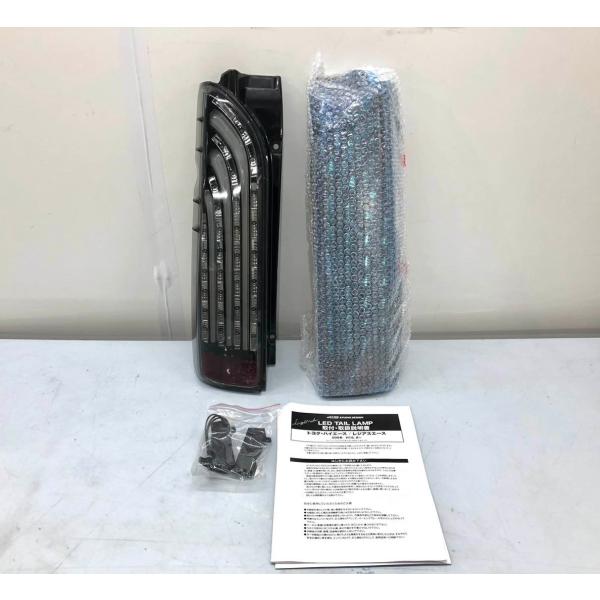 ハイエース　社外テールランプ ♪社外品♪ハイエース 200系 FLEX 煌 BLACK テールランプ 左右 LED