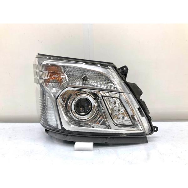 旧車　日野純正ヘッドライト　新品未使用　KoiTo 100-35824 ♪小傷♪ダイナ XZU700 純正 ヘッドランプ 右 LED 24V 81110-37780