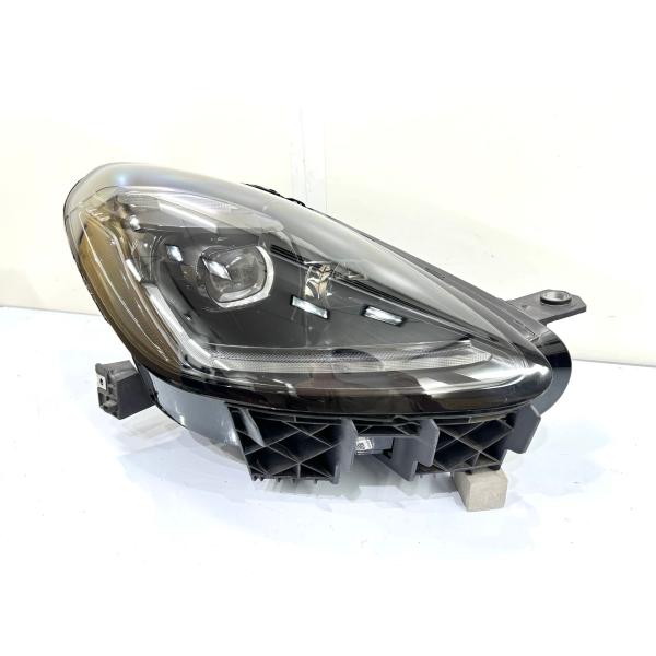 良品】マセラティ/グレカーレ 純正ヘッドライト 右 670303476 （Z30
