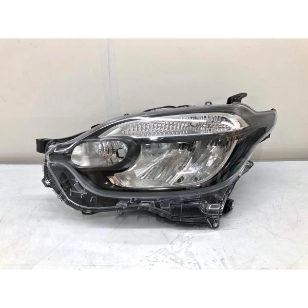 トヨタ シエンタ MXPC10G 純正 ヘッドランプ 左 LED KOITO52-339 刻印