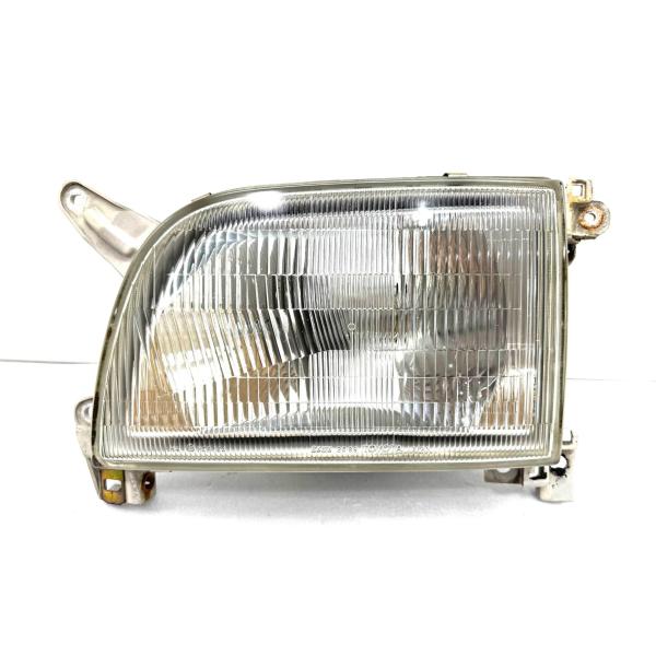トヨタハイエース100系ハロゲンKOITO 26-89 トヨタ ハイエース 100系 純正 左 ハロゲンヘッドライト KOITO26-89