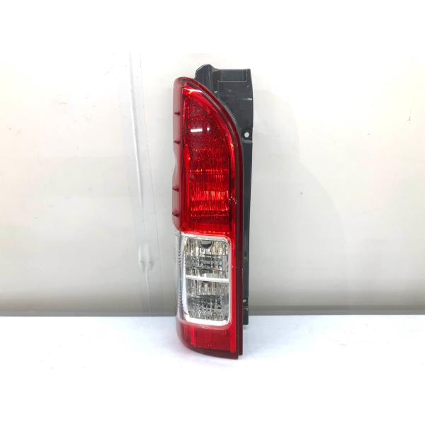 TOYOTA ハイエース テールランプ A045053 KOITO26-140 トヨタ ハイエース 200系 4型〜 純正 テールランプ 左 KOITO26-140