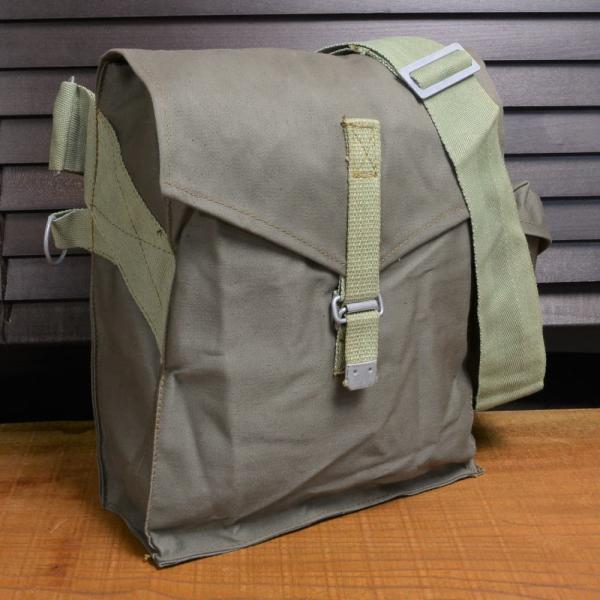 ポーランド軍放出品 ガスマスクバッグ M41用 肩掛け コットン製  [ バックル式 / 可 ] military ポーチ 布製