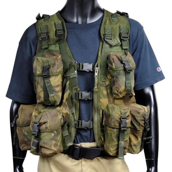 イギリス軍　砂漠迷彩DPMタクティカルベスト（ポーチ 6 個付き） イギリス軍放出品 タクティカルベスト DPM迷彩 ポーチ8個付き [ 良い