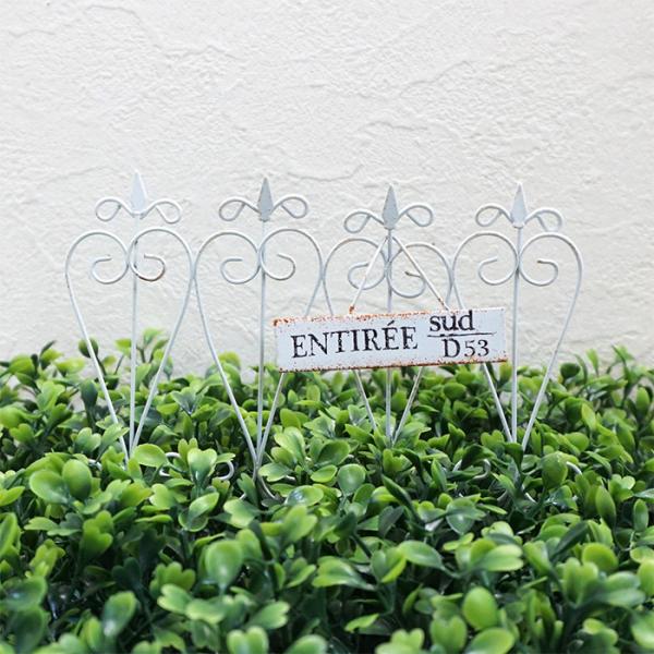 ピックは鉢植えやお庭などを可愛く彩ってくれるアイテム！植物の雰囲気に合わせてお気に入りのピックを探してみて下さい♪■内容：1個■カラー：ホワイト■サイズ：約 幅150×奥行5×高さ108（全長148）mm■素材：TIN※デザイン上、ややラフ...