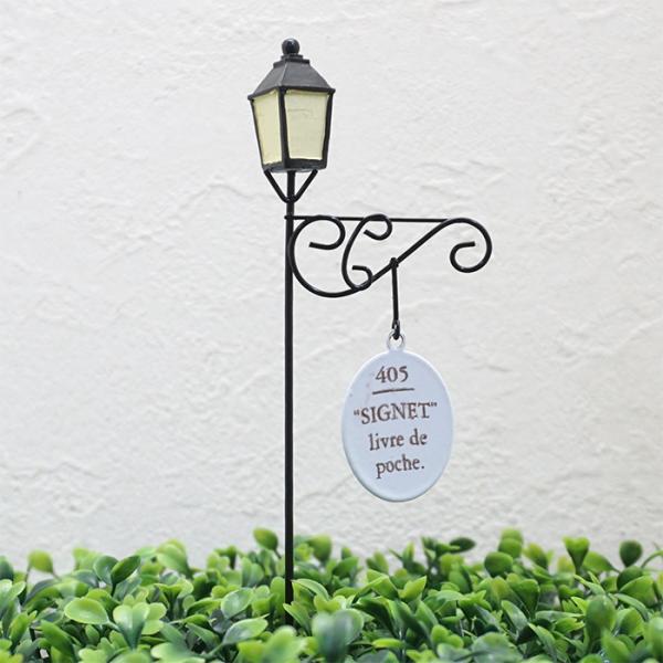 ピックは鉢植えやお庭などを可愛く彩ってくれるアイテム！植物の雰囲気に合わせてお気に入りのピックを探してみて下さい♪■内容：1個■サイズ：約 幅60×奥行22×高さ105（全長305）mm■素材：TIN・アイアン※デザイン上、ややラフな仕上げ...