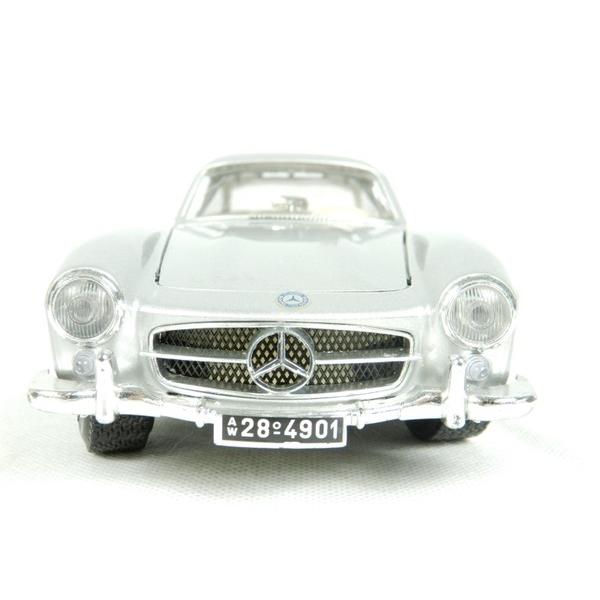 中古 中古 Burago ブラーゴ メルセデスベンツ 300sl ガルウィング ミニカー 1 18 K Buyee Buyee 日本の通販商品 オークションの代理入札 代理購入