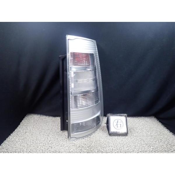 シエンタ(車) シエンタ DBA-NCP81G 右テールランプ 064 81550-52A50