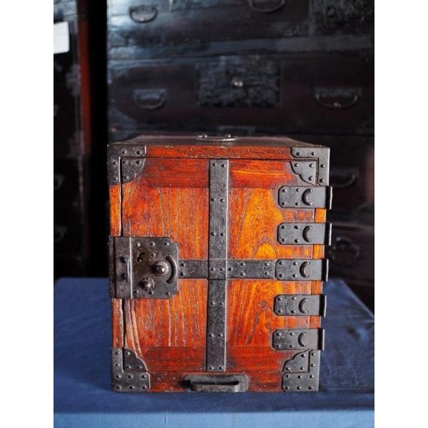 革張アンティークチェア 肘掛け付 古録展 送料無料⓵