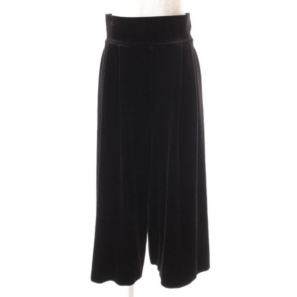FOXEYNEWYORK 黒 ベルベット ハーフパンツ 38 FOXEYNEWYORK 黒 ベルベット ハーフパンツ 38