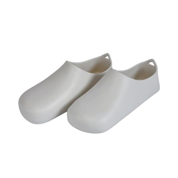 サイズ適応サイズ 2426? 重量 111g片足材質EVA樹脂生産国中国すべりにくく、やさしい履き心地のソフトバスブーツです。軽くてやわらかくて、履きやすいです。ギザギザの底面で、滑りにくいです。フック穴付きで引っ掛けてスッキリ収納できます。