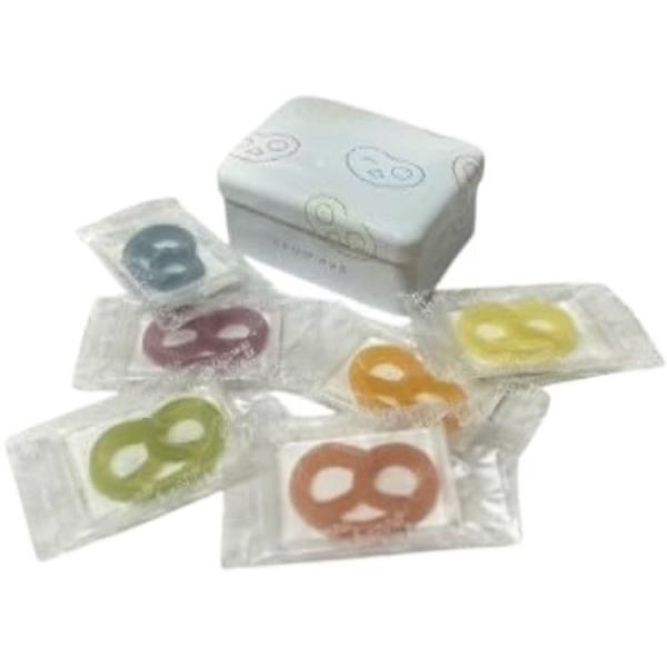 「商品情報」外側はパリッと、中はしっとりとした次世代食感グミ「グミッツェル／gummi-tzel」の6個セット。ギフトにもピッタリな、可愛い缶入りになりました。アフターユースもしやすい形状です。原宿店限定の商品です。グレープ/オレンジ/ラフ...