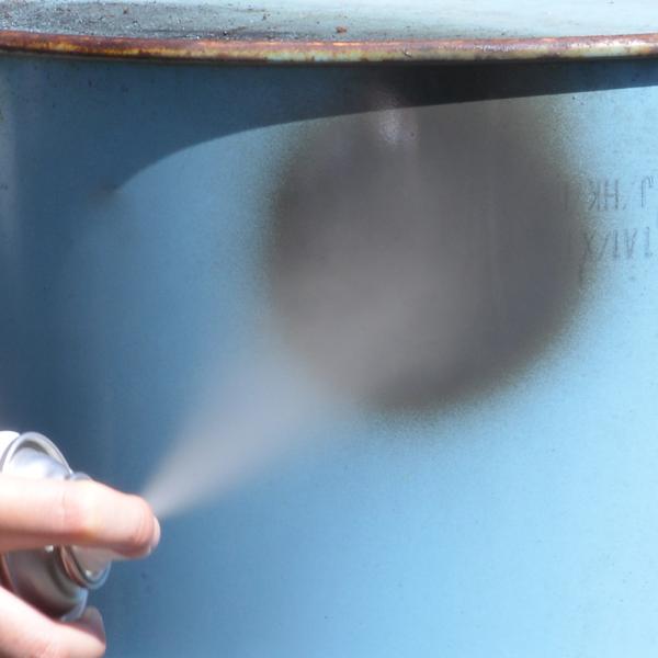 ●ミリタリーカラーOD色、速乾性のある丸吹きのラッカースプレー●ミリタリー色のオリーブドラブ(OD色)の木工、金属用スプレー塗料です。戦車、ジープなど鉄製品、屋外木製品、床を除く屋内木製品などの物に使用できます。吹き付けたとき円状にスプレー...