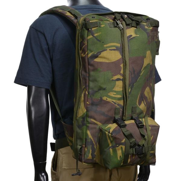 イギリス軍　ラジオバックパック？ イギリス軍放出品 バックパック パトロールパック 30L DPM迷彩 2