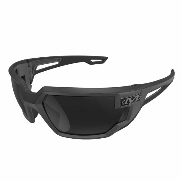 ●米軍の防弾アイウェア規格に準拠した高性能セーフティグラス●人気グローブメーカー「Mechanix Wear」製のセーフティグラス。●セーフティグラスの詳細 フレーム内寸:約13cm、テンプル長さ:約12cm、レンズ縦幅:約4cm、重量:約...