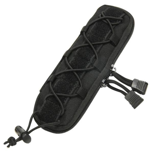 ●ナイフを安全に収納できるMOLLE対応ポーチ●開閉チャックは両開き仕様で大きく展開することができます。ナイフは2本のゴムバンドで固定できるため、開いたときに飛び出してしまう心配はありません。ゴムバンドが1本付いた反対側にはファイヤースター...