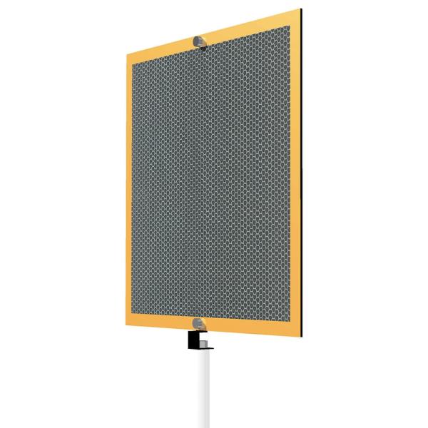 ●防水タイプの高輝度プリズム反射板●レーザーを使用したセンサーなどの製品を開発するアメリカの企業「LASER TECH」製。●レーザー距離計の詳細 板寸法:320mm×320mm、プリズム反射部寸法:300mm×300mm、オフセット:0m...