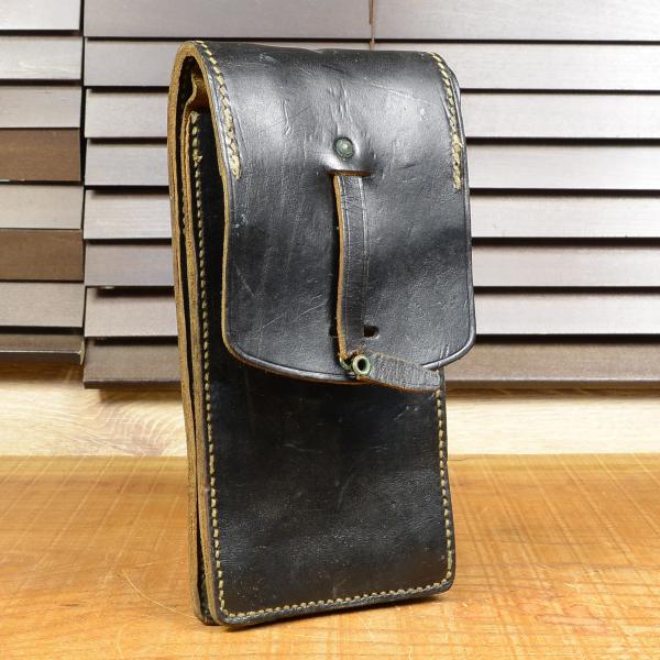 フランス軍放出品 マガジンポーチ MAT49 32発マガジン用 レザー製