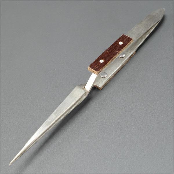 ●力をいれなくても挟んでおける逆動作のピンセット●手を放した状態で先端が閉じ、握ると先端が開く通常とは逆作動のピンセット。先端が直線のストレートタイプ。力をいれなくても挟み続けてくれるので、作業がとてもしやすくなります。●ピンセットの詳細 ...