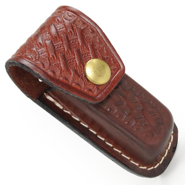 ●「ナイフポーチ 革製 SH248 バスケットウェイブ ブラウン」●籠網模様を型押し加工の革製ナイフポーチです。フラップの固定はドットボタン式、裏面にベルトに固定するためのスリット入り。●ナイフポーチの詳細 外寸:約110×50×35mm、...