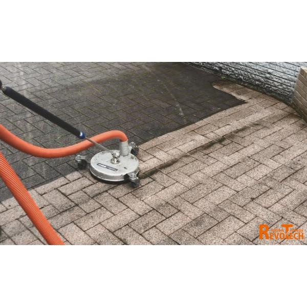 ☆記載地域以外のお客様もお気軽にご相談下さい☆【商品特長】本サービスはお客様のご指定の場所に作業員がお伺いして清掃をするものです。(作業時間は4時間程度)150m2の目安は12.2m四方(約45坪)になります。【サービスの流れ】(1)本サー...