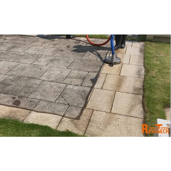 ☆記載地域以外のお客様もお気軽にご相談下さい☆【商品特長】・本サービスはお客様のご指定の場所に作業員がお伺いして清掃をするものです。(作業時間は4時間程度)・石材、ウッドデッキ以外に、コンクリート、タイル、ピンコロ石などの床材に対応しており...