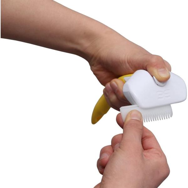 アイリスオーヤマ ペット用ブラシ フーリーイージー イエロー 犬用 M サイズ Www Wearefromdust Org